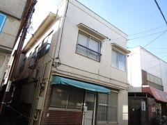 �����s�{���s�V��3���ڂ̃A�p�[�g�̌����O��