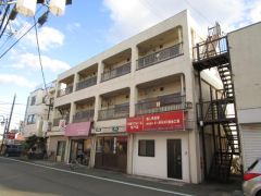 �����s�{���s�l�J1���ڂ̃}���V�����̌����O��