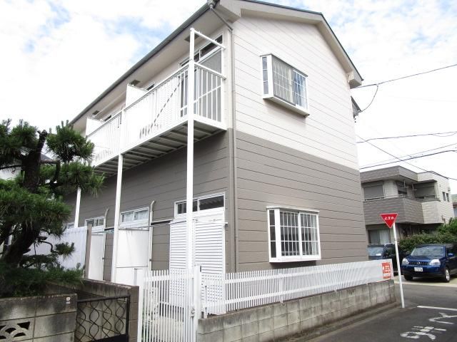 �����s�������s�������R���ڂ̃A�p�[�g�̌����O��