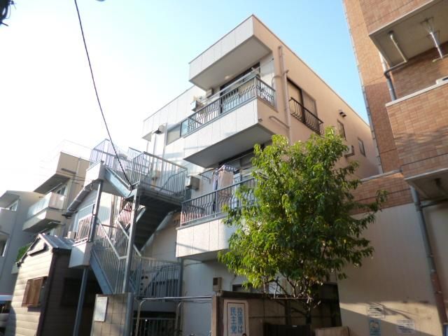 �����s�{���s������3���ڂ̃}���V�����̌����O��