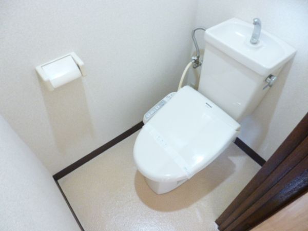 【トイレ】　ＷＣウォシュレット付